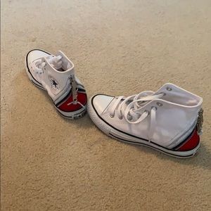 SALE!! Customized converse with zippers